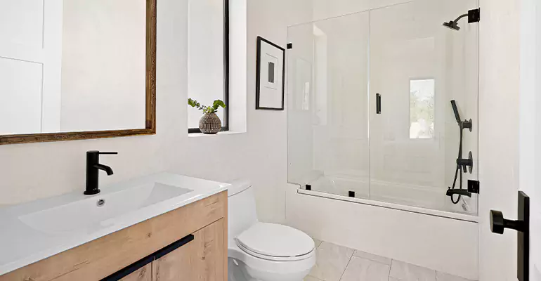 Tub Replacement With Shower in Opelika